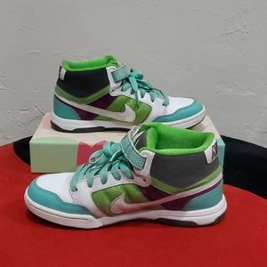 Vintage Nike 6.0 Size 7.5